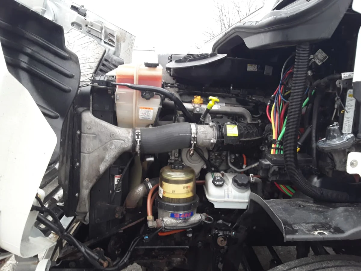 2017 Freightliner Cascadia - image 8