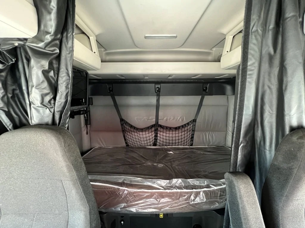 2022 Freightliner Cascadia - image 8