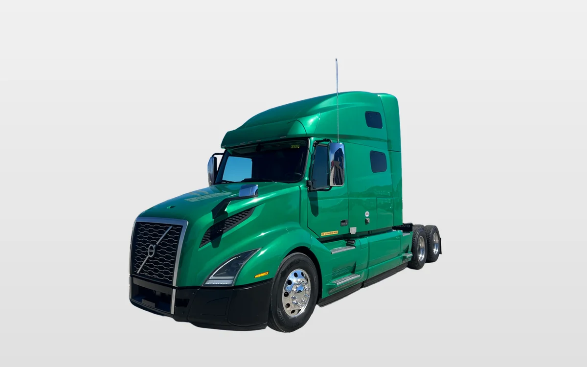 2021 Volvo - image 1