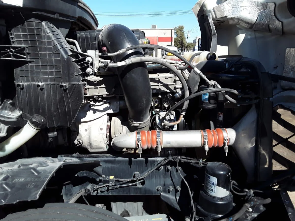 2021 Freightliner Cascadia - image 9