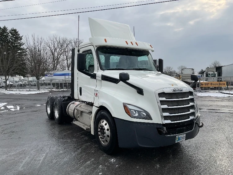 2018 Freightliner Cascadia in Albany, NY