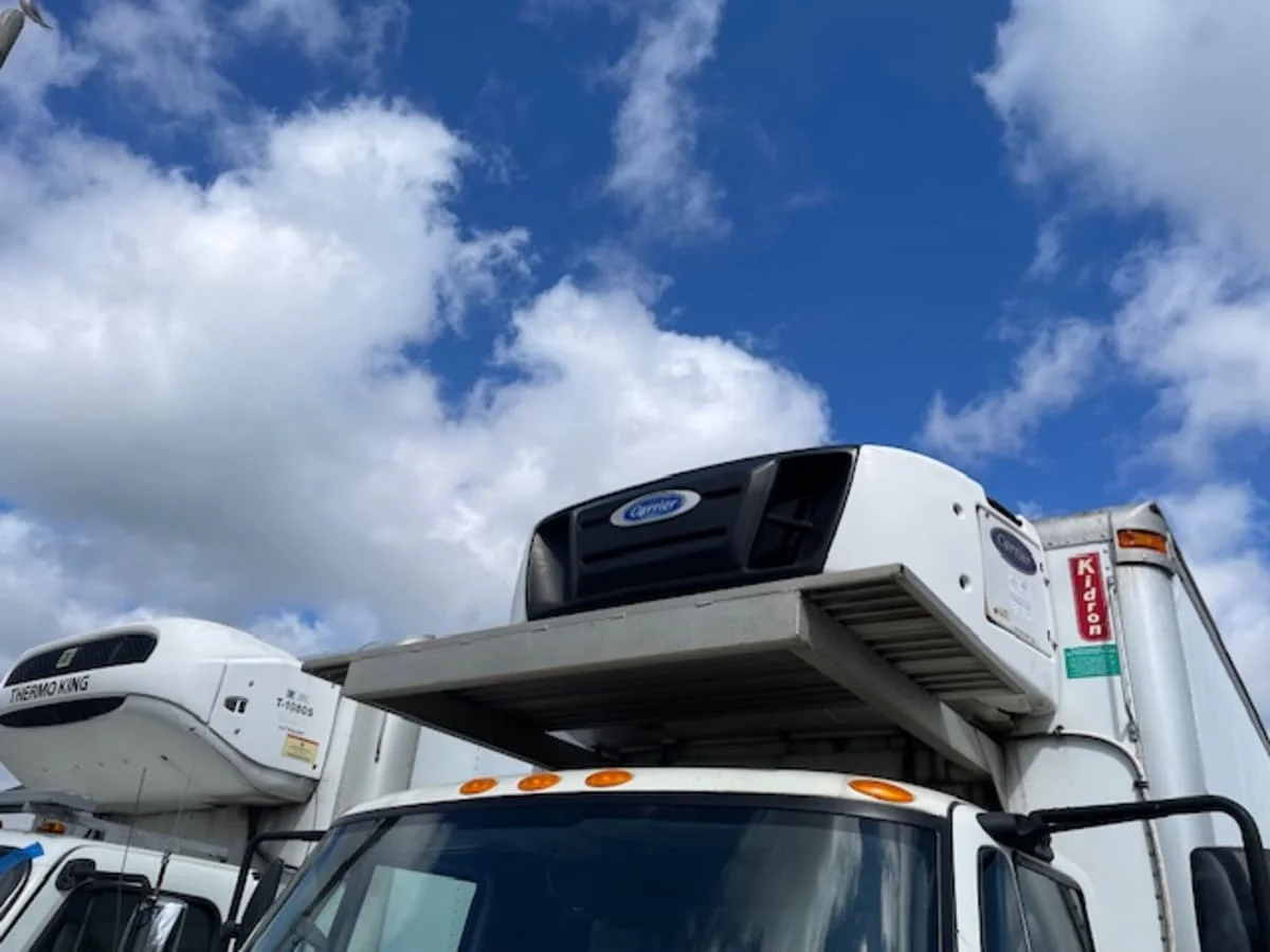 2016 International 4300 - image 7