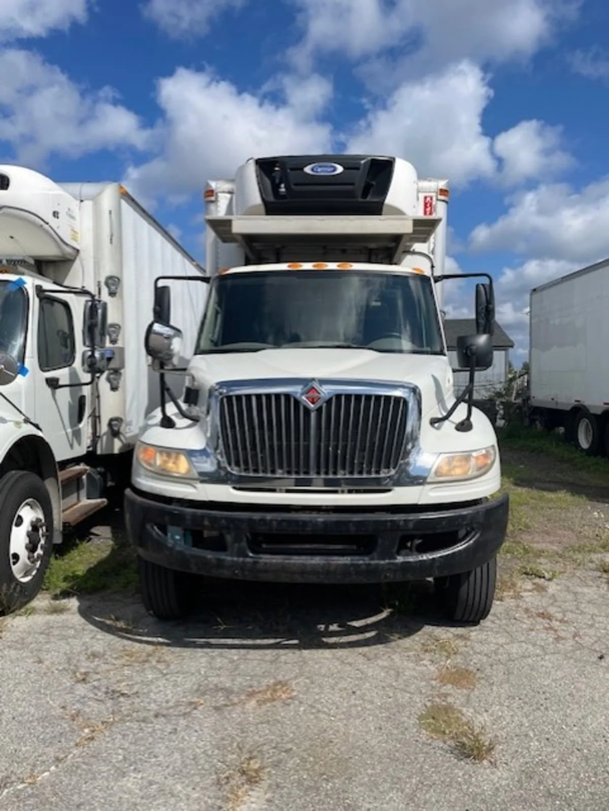2016 International 4300 in Farmingdale, NY — photo 2