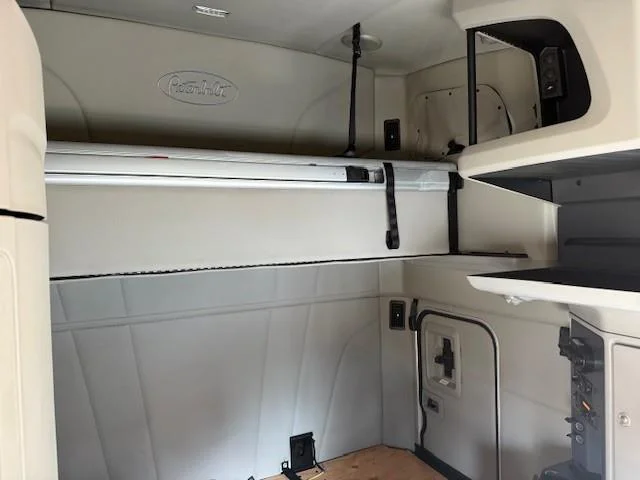 2022 Peterbilt 579 - image 8