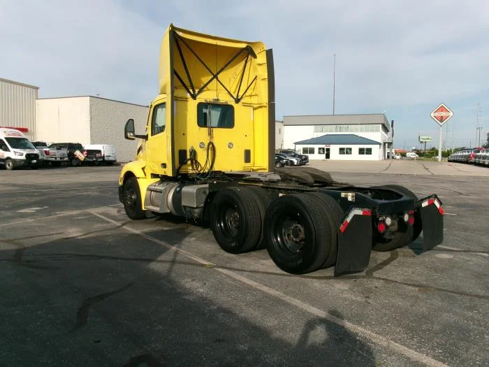 2023 Peterbilt 579 — photo 6