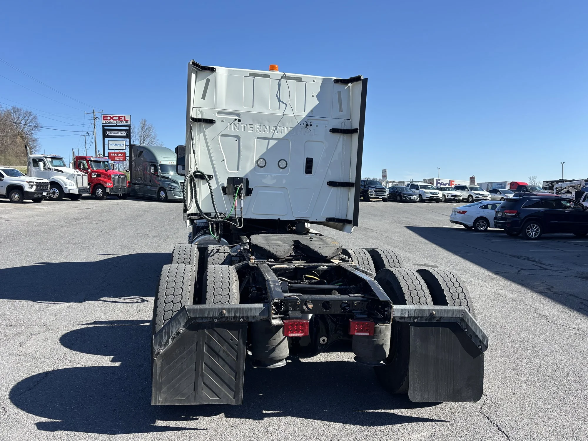 2020 International LT — photo 4