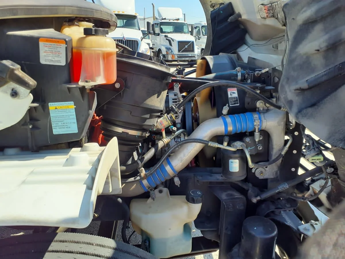 2018 Freightliner M2 106 - image 12