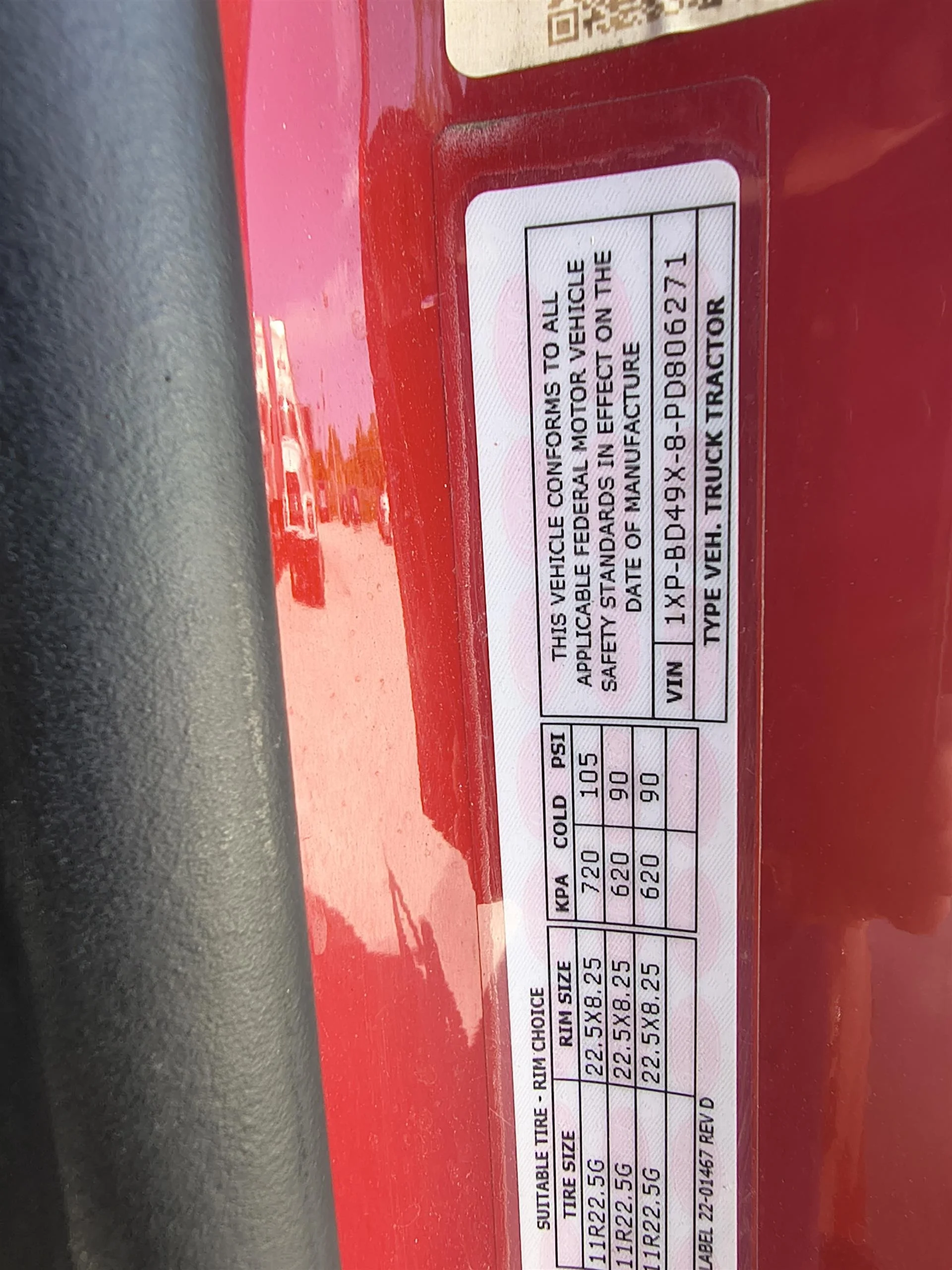 2023 Peterbilt 579 in Fort Lauderdale, FL — photo 12
