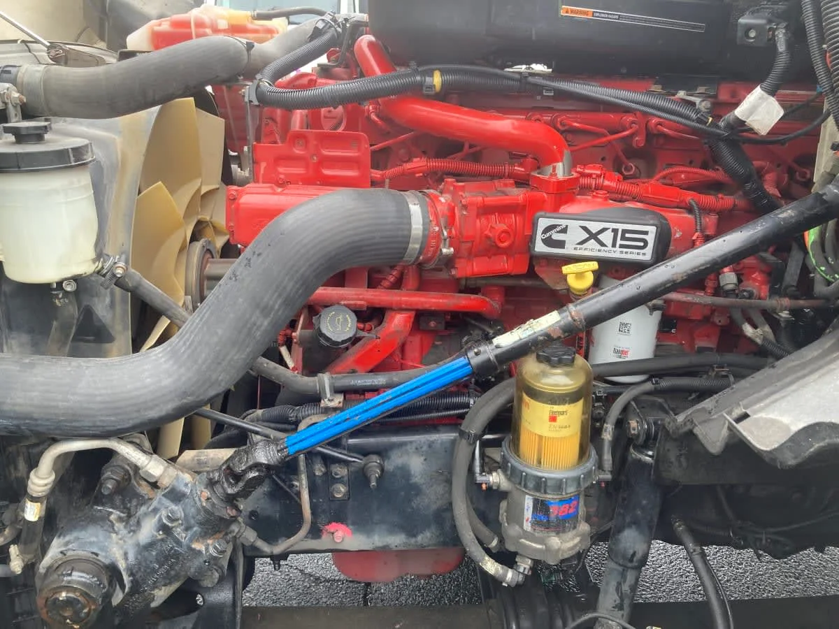 2019 International LT in Springfield, MA — photo 8