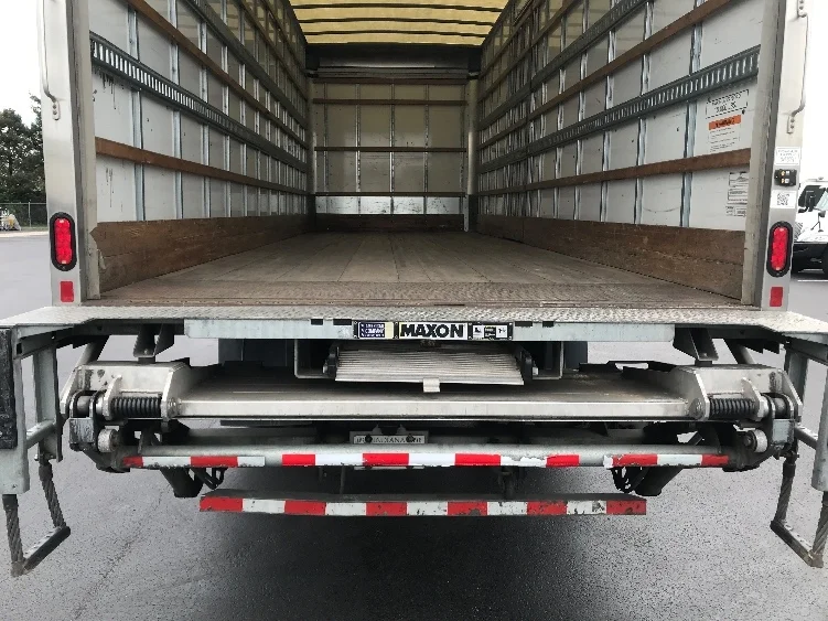 2022 Freightliner M2 106 - image 10