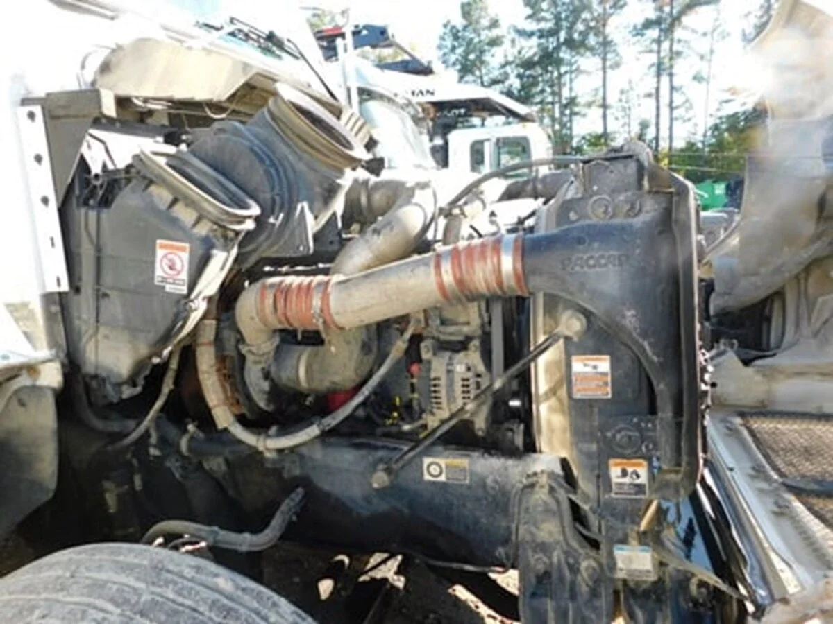 2020 Kenworth T370 - image 11