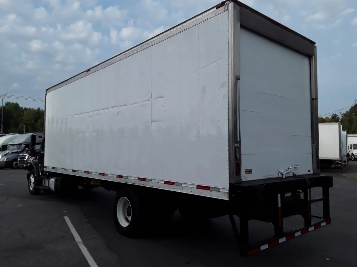 2018 Freightliner M2 106 - image 6
