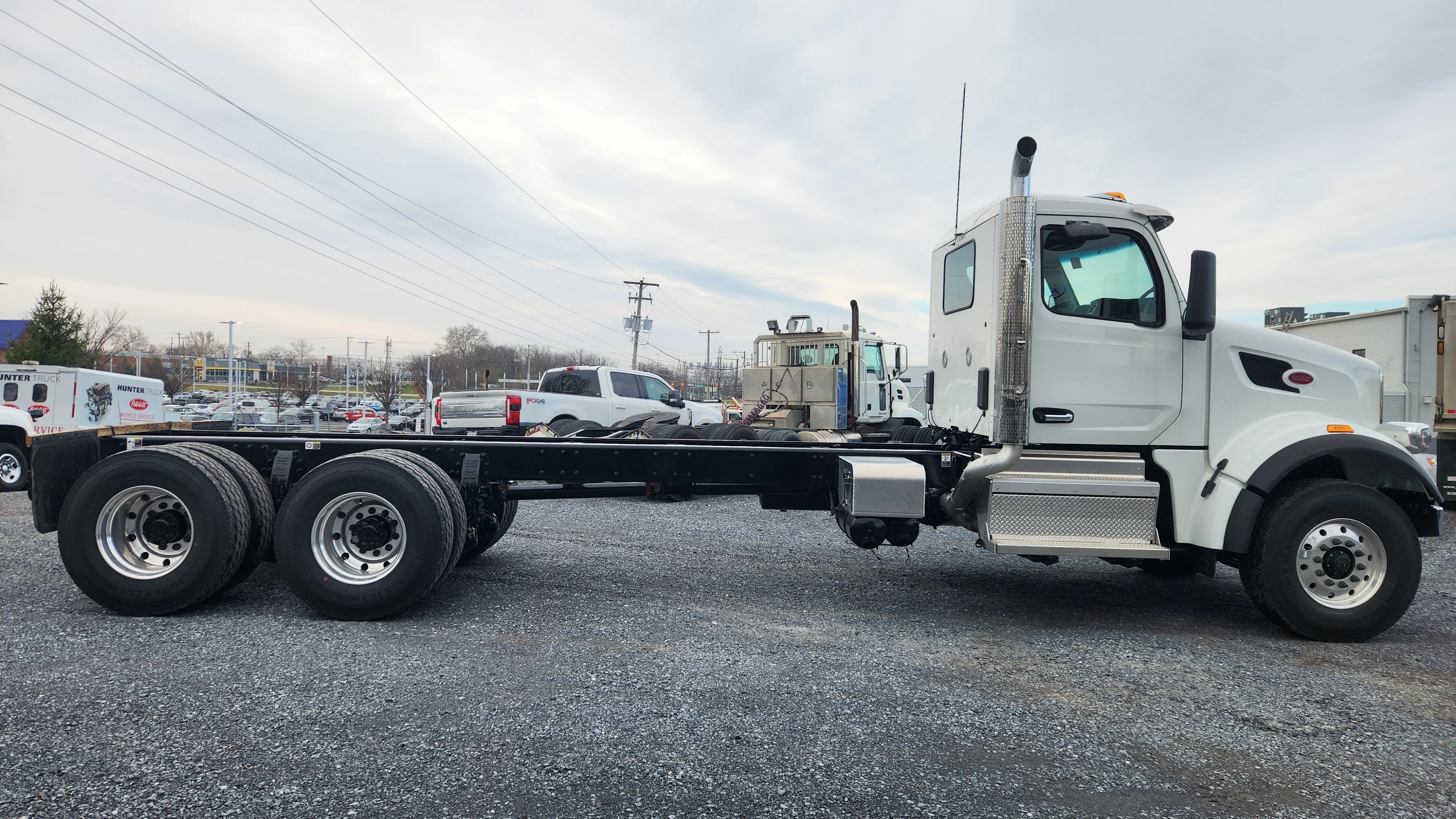 2026 Peterbilt 567 - image 4