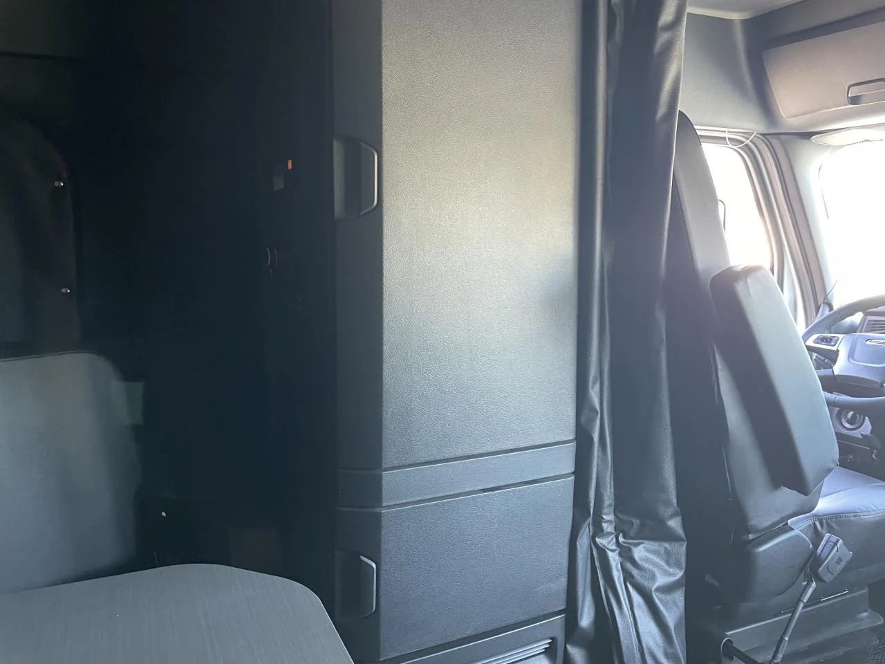 2026 Freightliner Cascadia - image 12