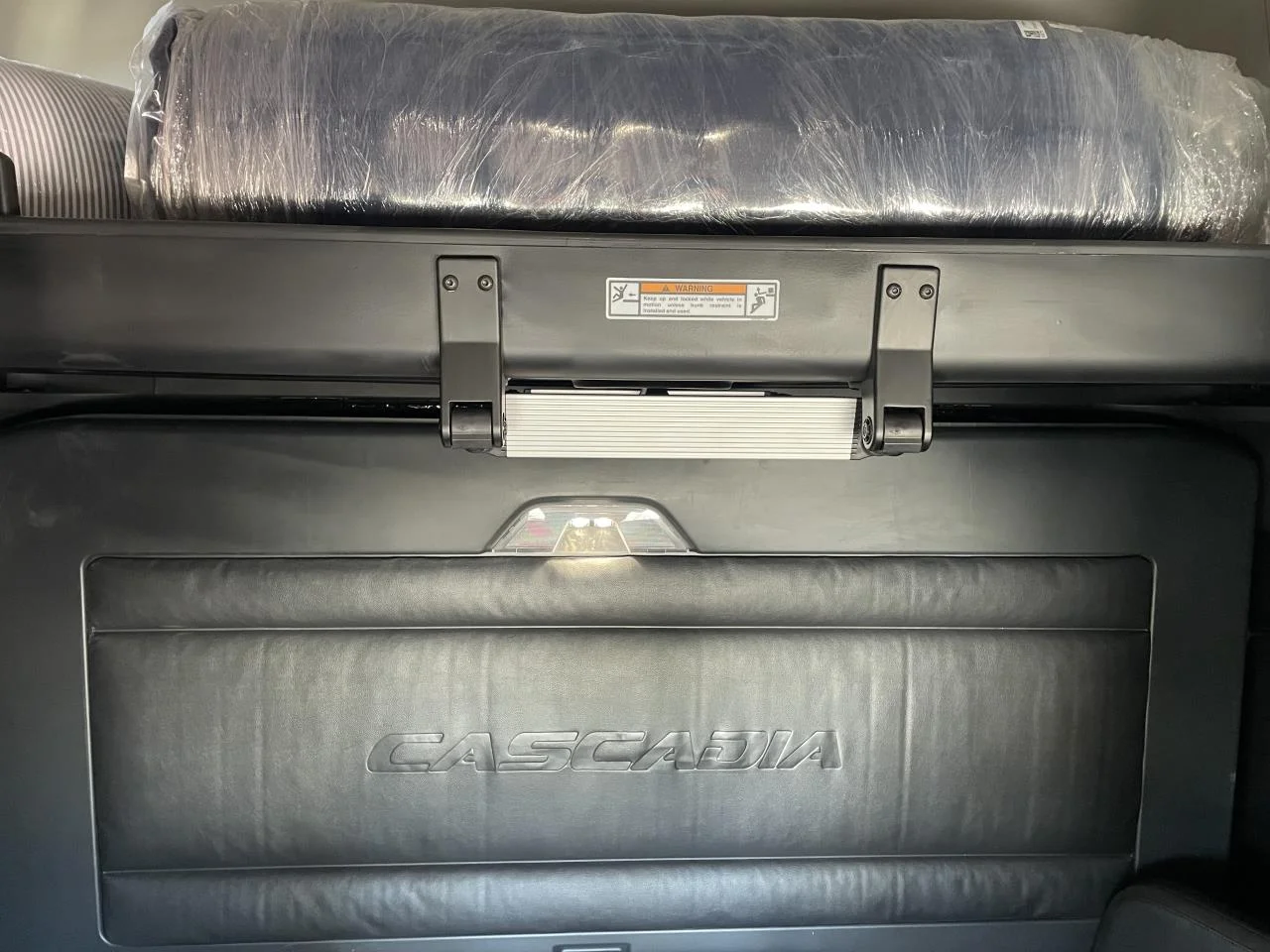 2026 Freightliner Cascadia - image 8