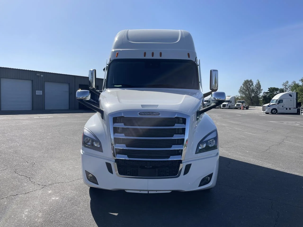 2026 Freightliner Cascadia - image 2