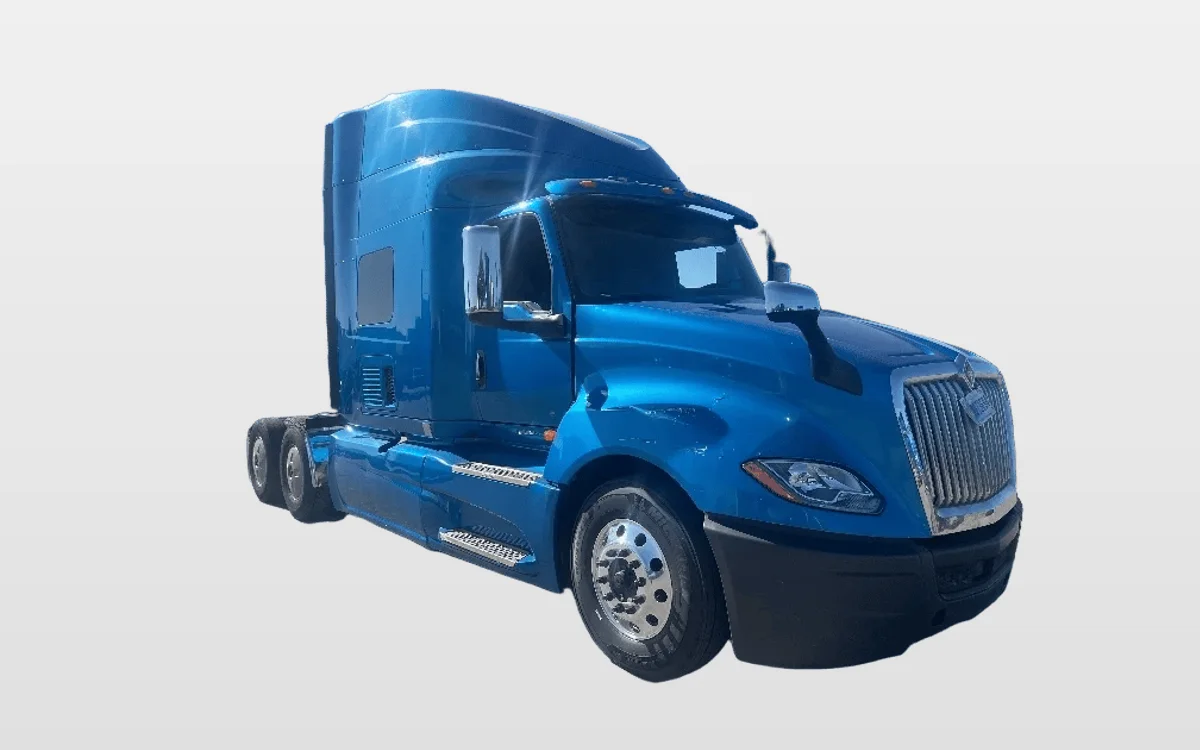 2020 International LT - image 1