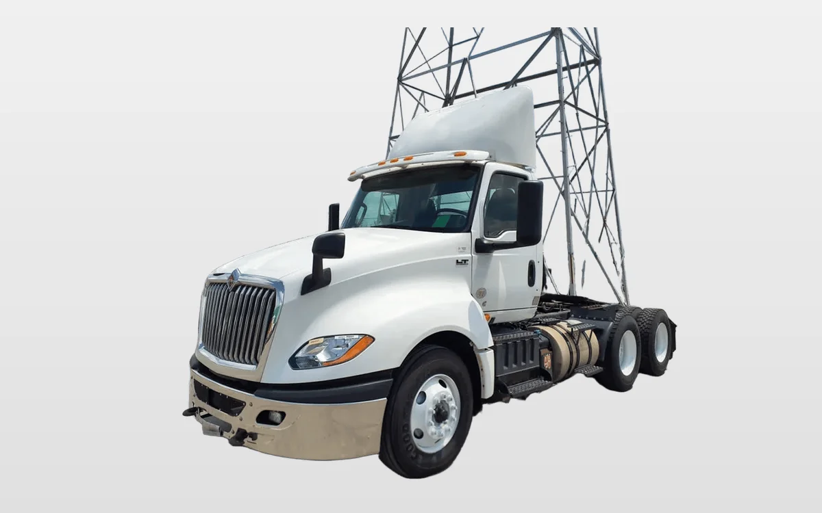 2019 International - image 1