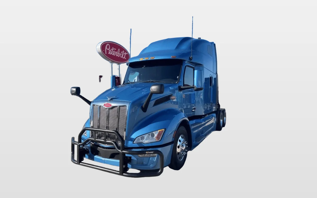 2023 PETERBILT 579 - image 1