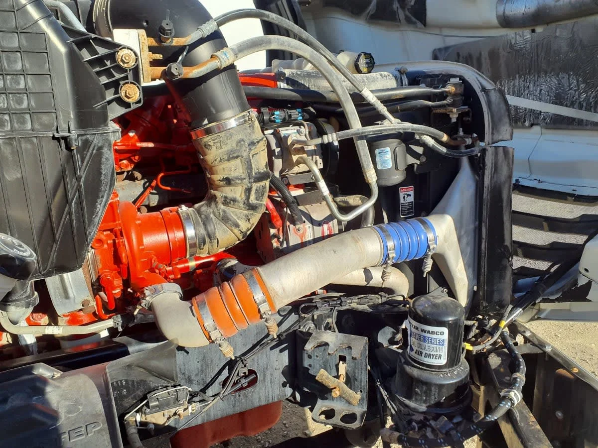 2019 Freightliner Cascadia - image 12