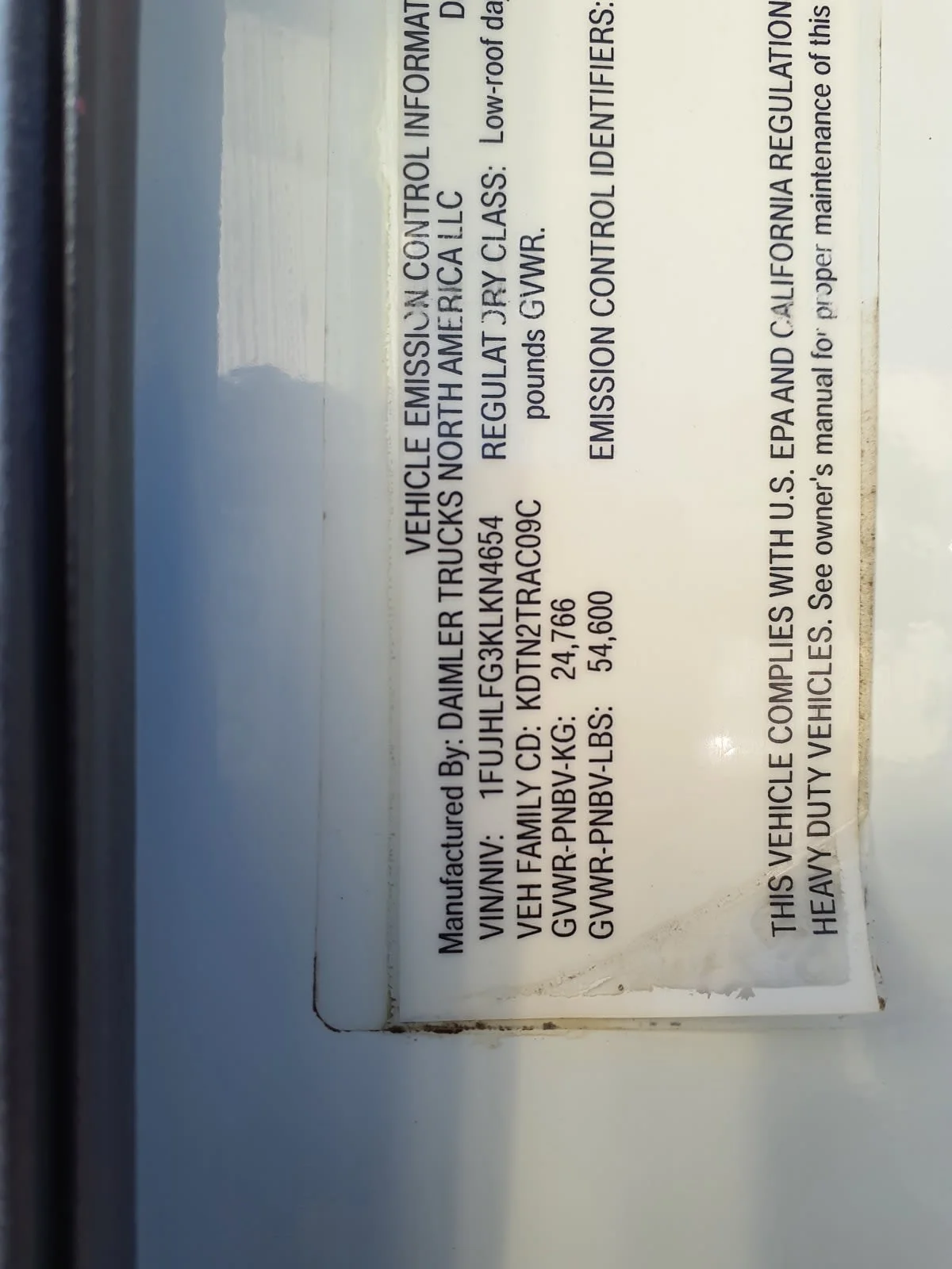 2019 Freightliner Cascadia - image 11