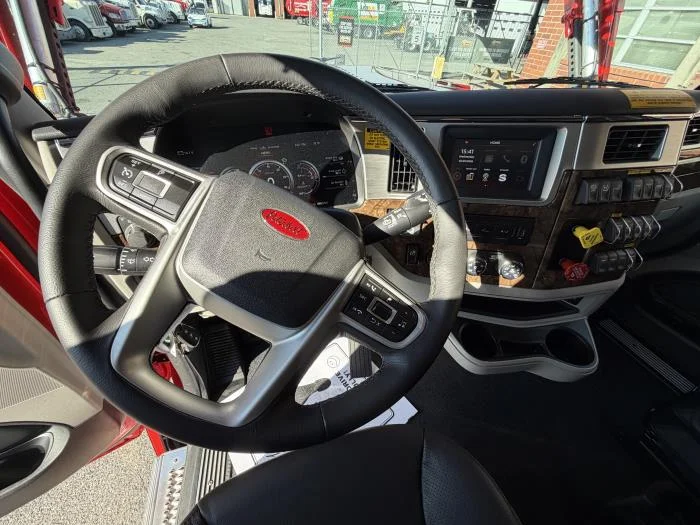 2025 Peterbilt 589 - image 15