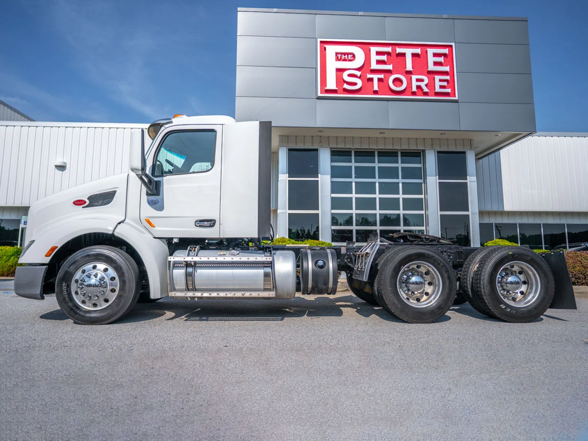 2020 Peterbilt 579 in Duncan, SC — photo 3