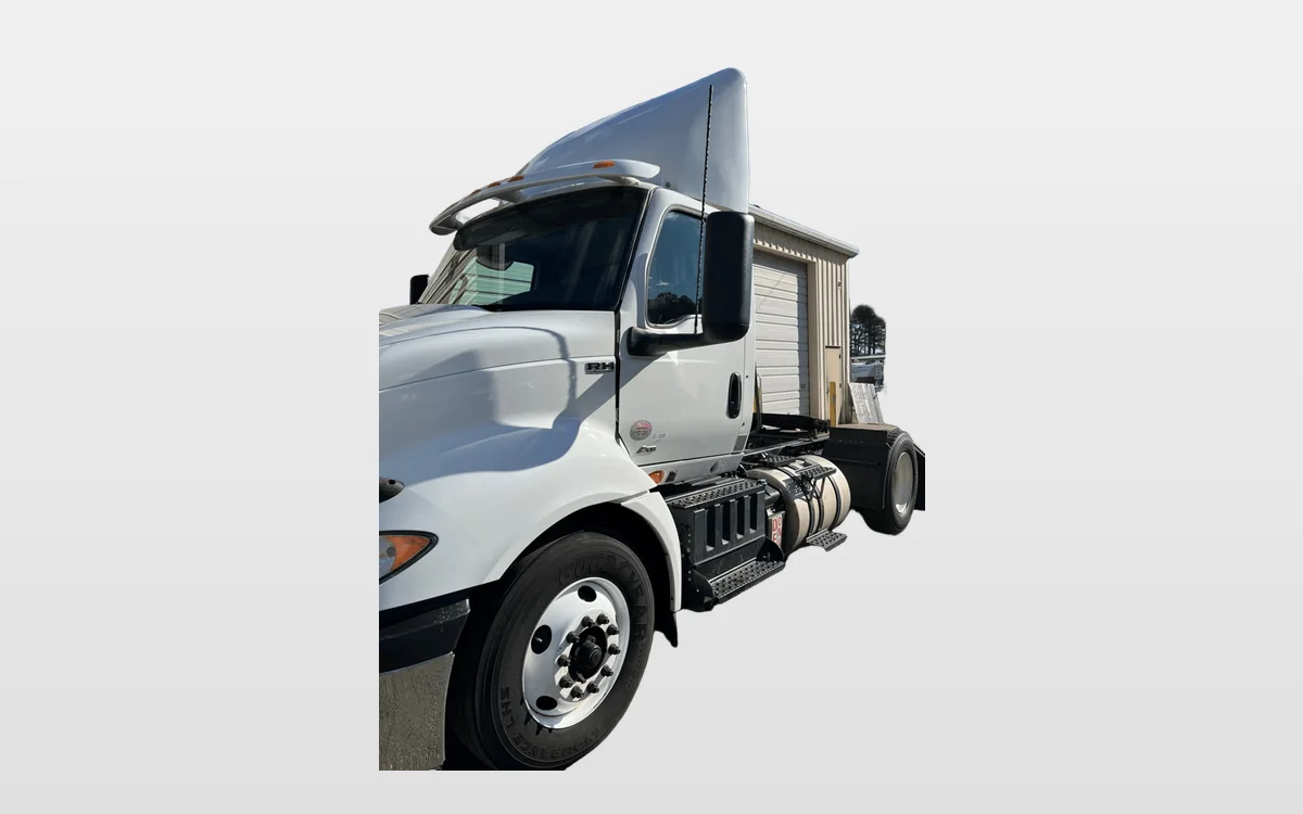 2019 International RH - image 1