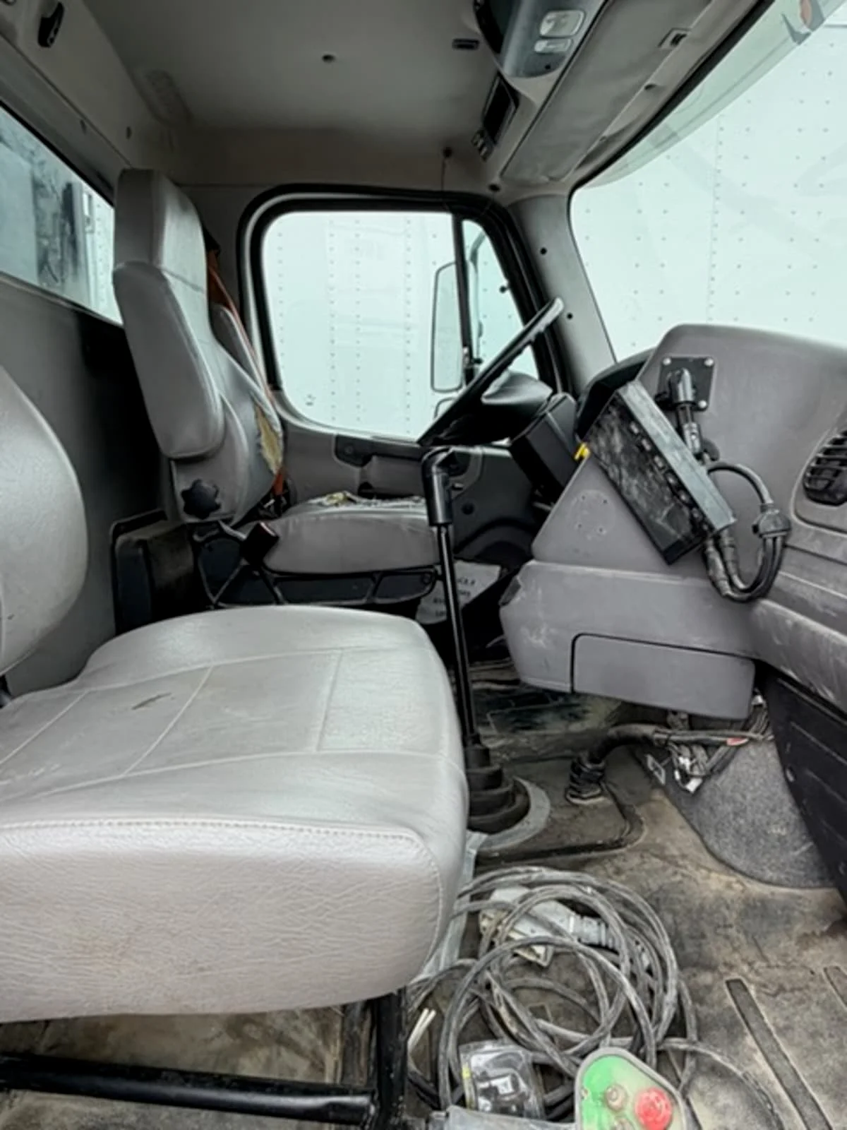 2018 Freightliner 114SD - image 5