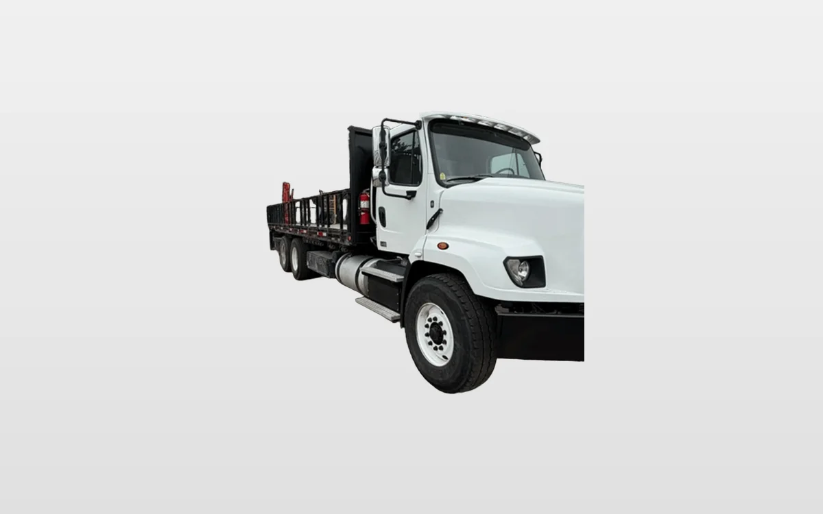 2018 Freightliner 114SD - image 1