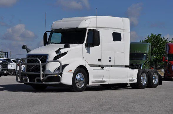 2022 Volvo VNL 860