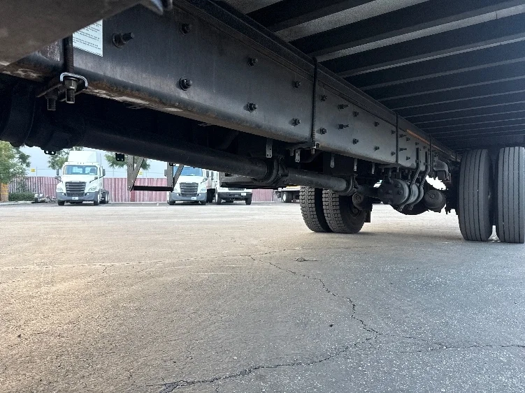 2016 Freightliner M2 106 - image 5