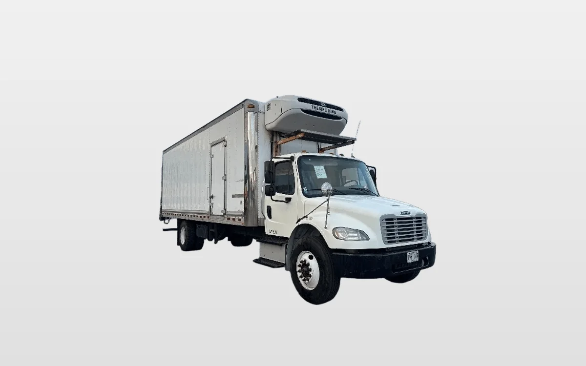 2016 Freightliner M2 106 - image 1