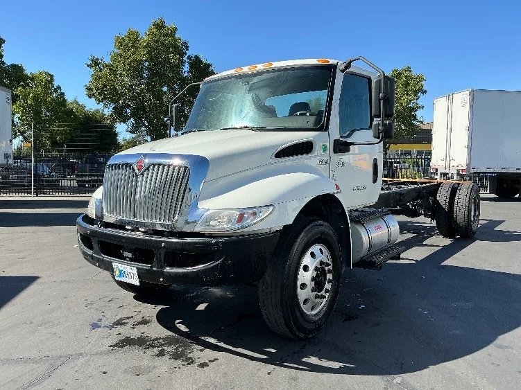 2020 International MV in West Sacramento, CA — photo 3