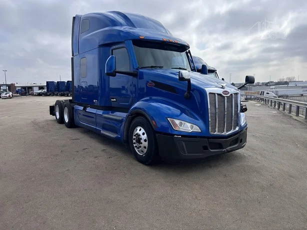 2023 Peterbilt 579 in Location: Lithia Springs, GA — photo 5