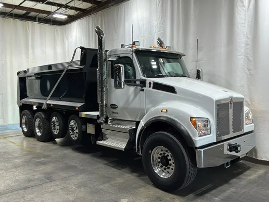 2027 Kenworth T880