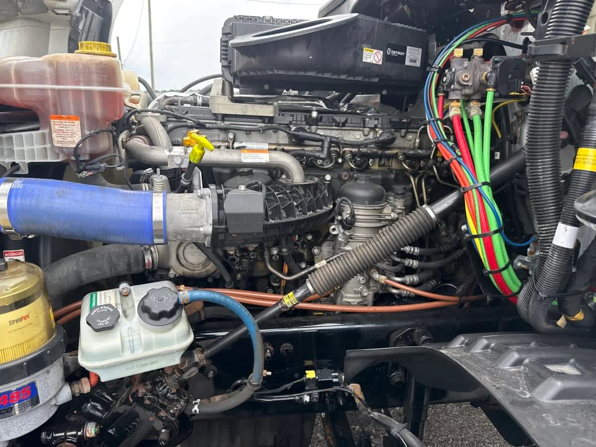 2020 Freightliner Cascadia in Birmingham, AL — photo 10