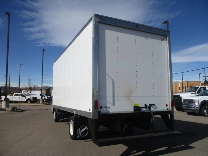 2025 Isuzu NRR - image 9