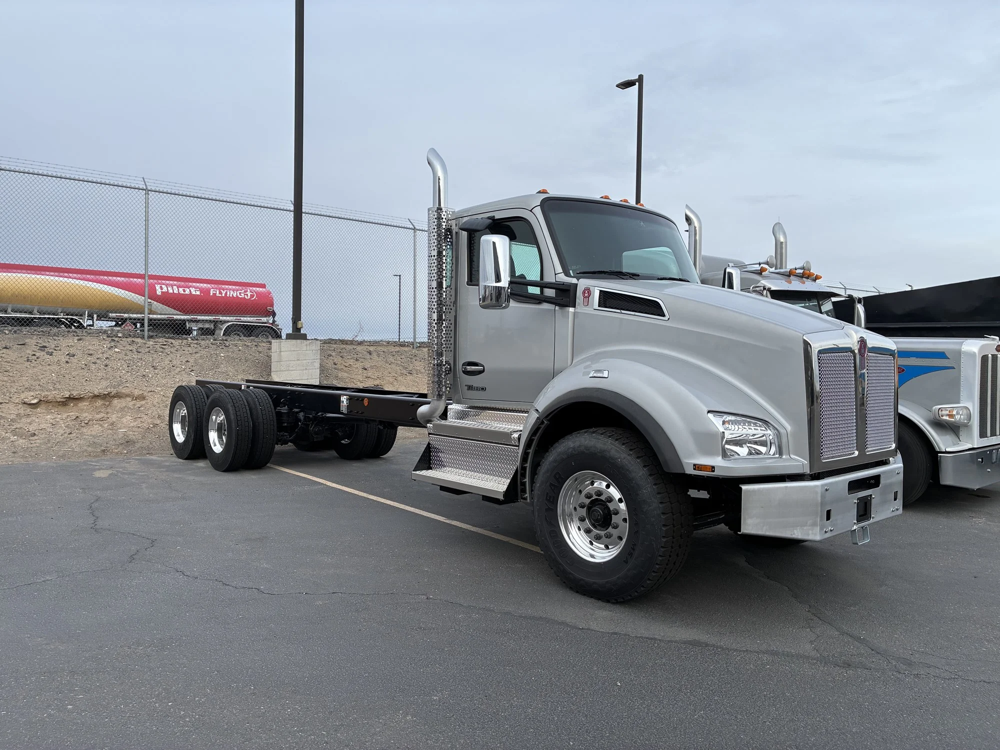 2026 Kenworth T880 in Boise, ID — photo 3