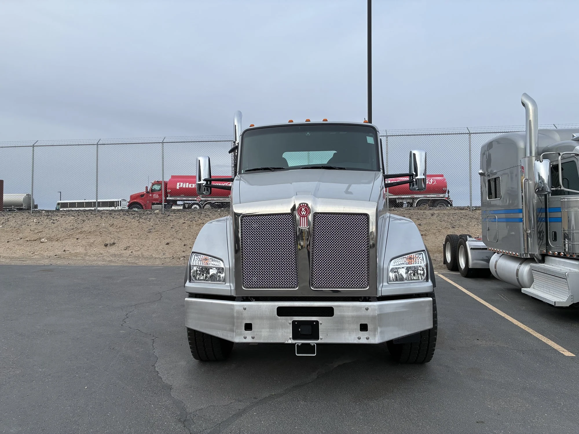 2026 Kenworth T880 in Boise, ID — photo 2