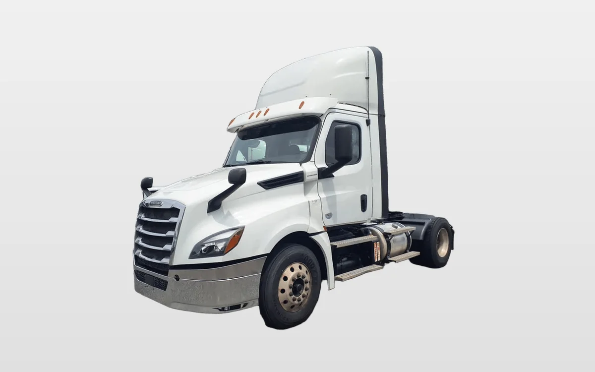 2019 Freightliner Cascadia - image 1