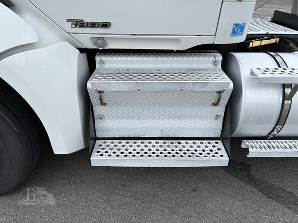 2018 Kenworth T880 - image 11