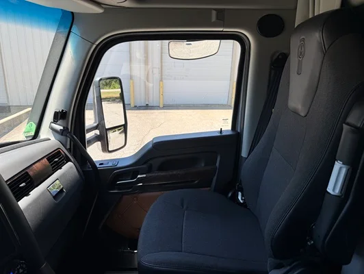 2024 Kenworth T680 in Raleigh, NC — photo 11
