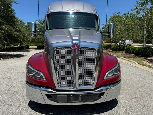 2024 Kenworth T680 in Raleigh, NC — photo 7