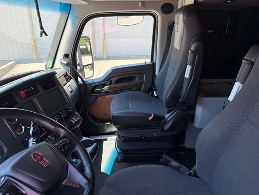 2024 Kenworth T680 in Raleigh, NC — photo 9