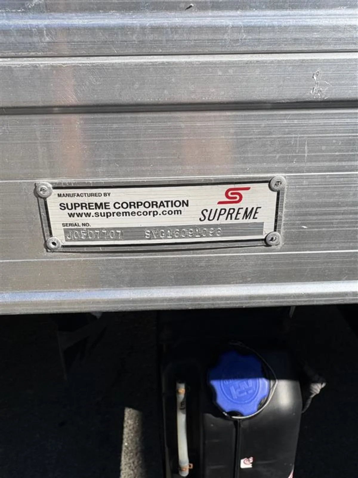 2019 Isuzu NRR in Ashland, VA — photo 12