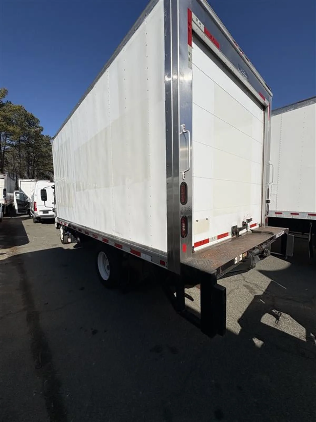 2019 Isuzu NRR in Ashland, VA — photo 6