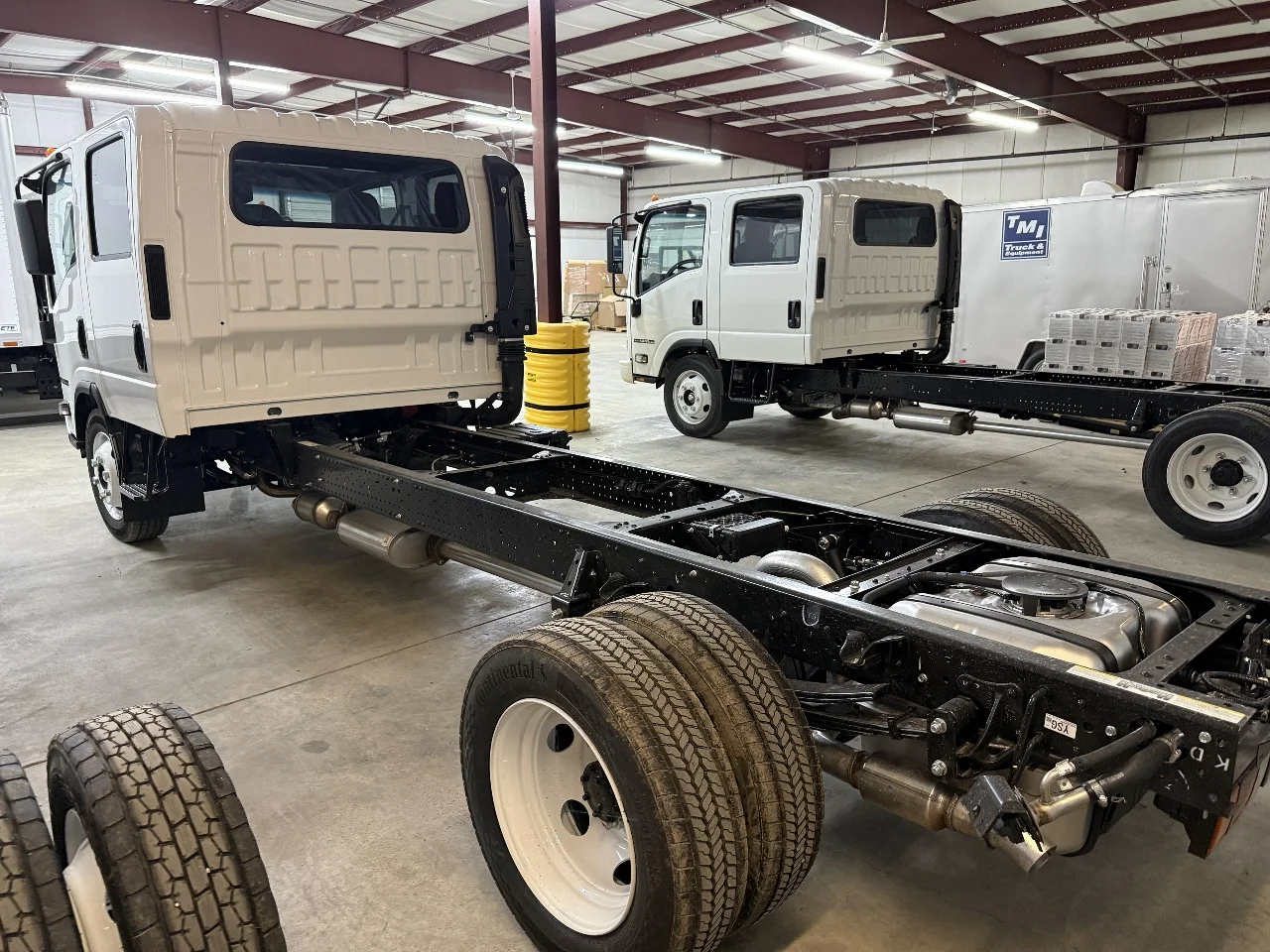 2027 Isuzu NPR in Norfolk, VA — photo 5