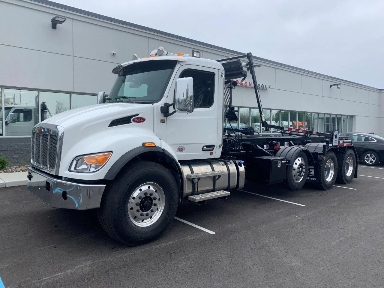 2025 Peterbilt 548 in Louisville, KY
