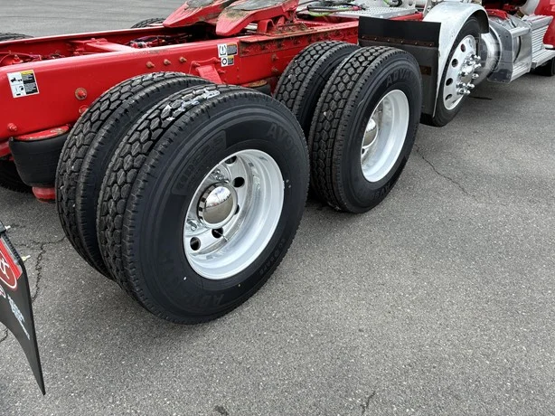 2023 Peterbilt 389 - image 26